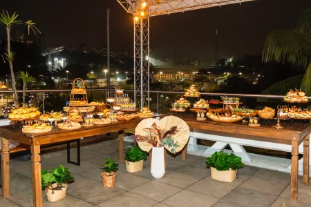 b49886_1a9cea08072446048825fa616bb52ebc~mv2